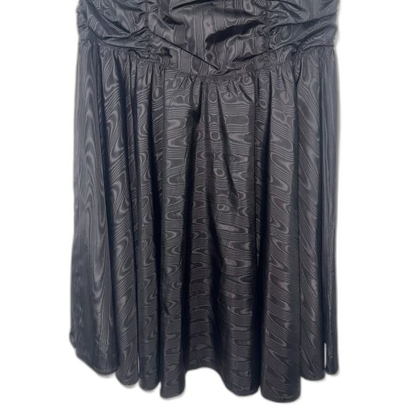 Jessica McClintock For Gunne Sax Strapless Taffeta Gown - Black 9 - Picture 5 of 9